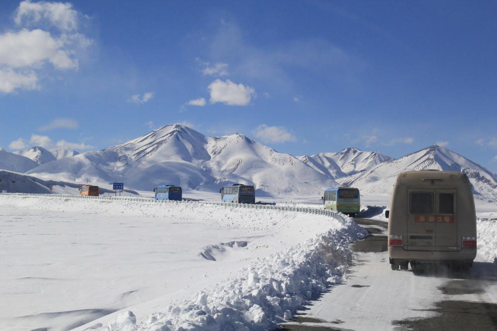 庆祝改革开放40周年 ▎雪域高原 天路雄鹰