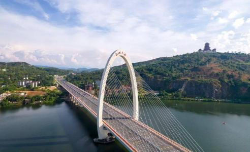 重庆智翔：钢桥特铺尖兵 助推韶关发展