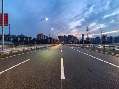 嘉华大桥铺装怎样获得二次新生